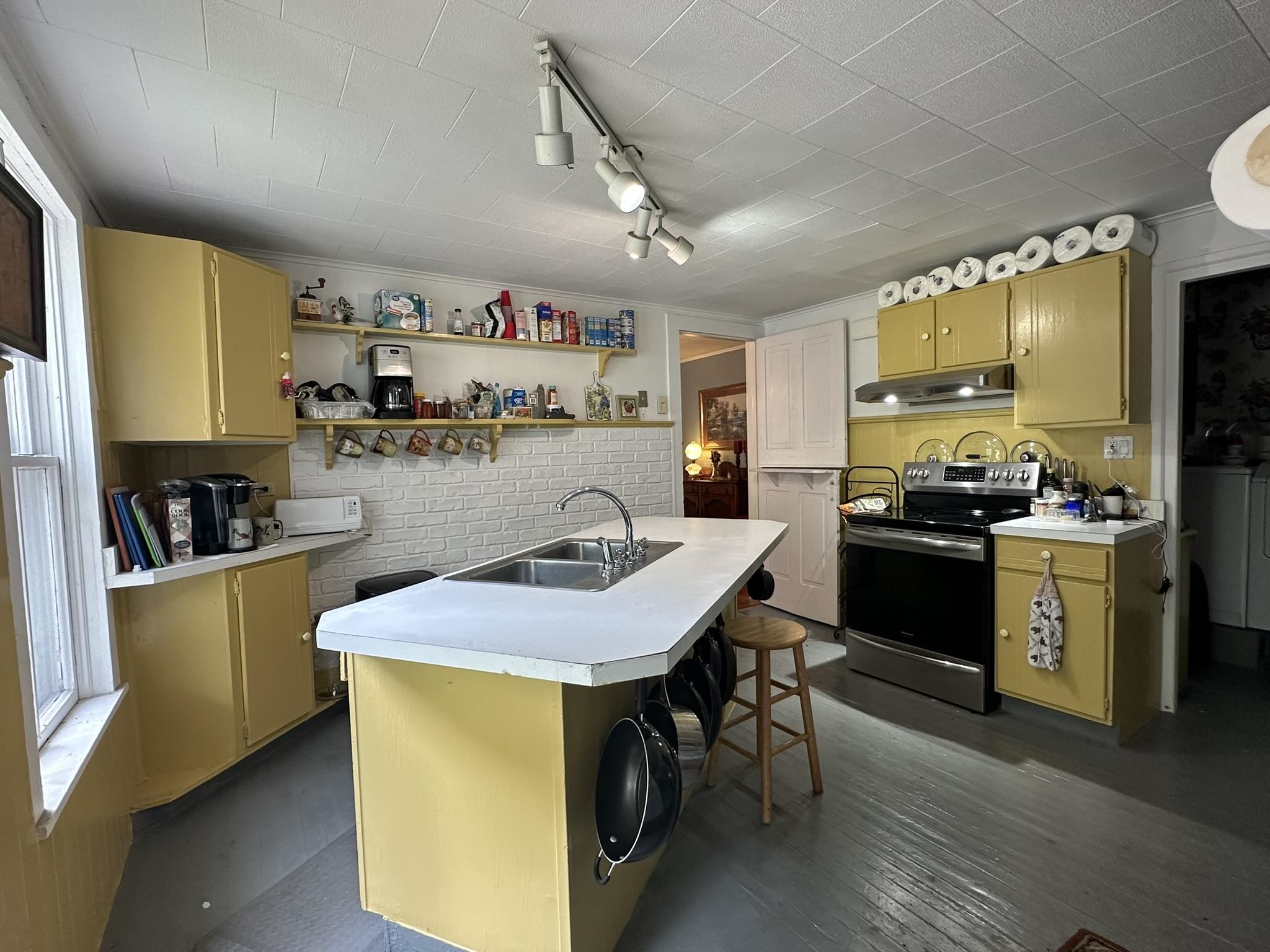 25 Grove Street Brandon, VT 05733 - Photo 12 of 30