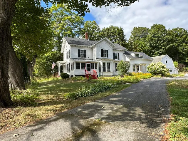 $425,000 | 25 Grove Street, Brandon, VT 05733
