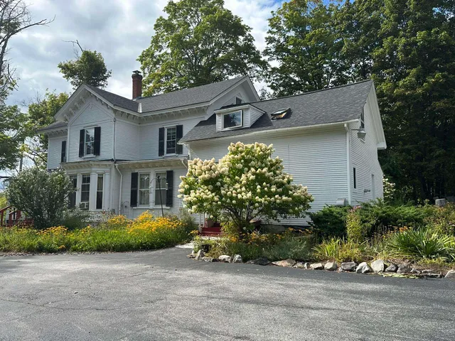 $425,000 | 25 Grove Street, Brandon, VT 05733