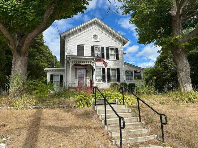 $425,000 | 25 Grove Street, Brandon, VT 05733