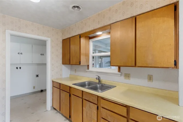 $334,900 | 2737 Louisiana Street, Longview, WA 98632