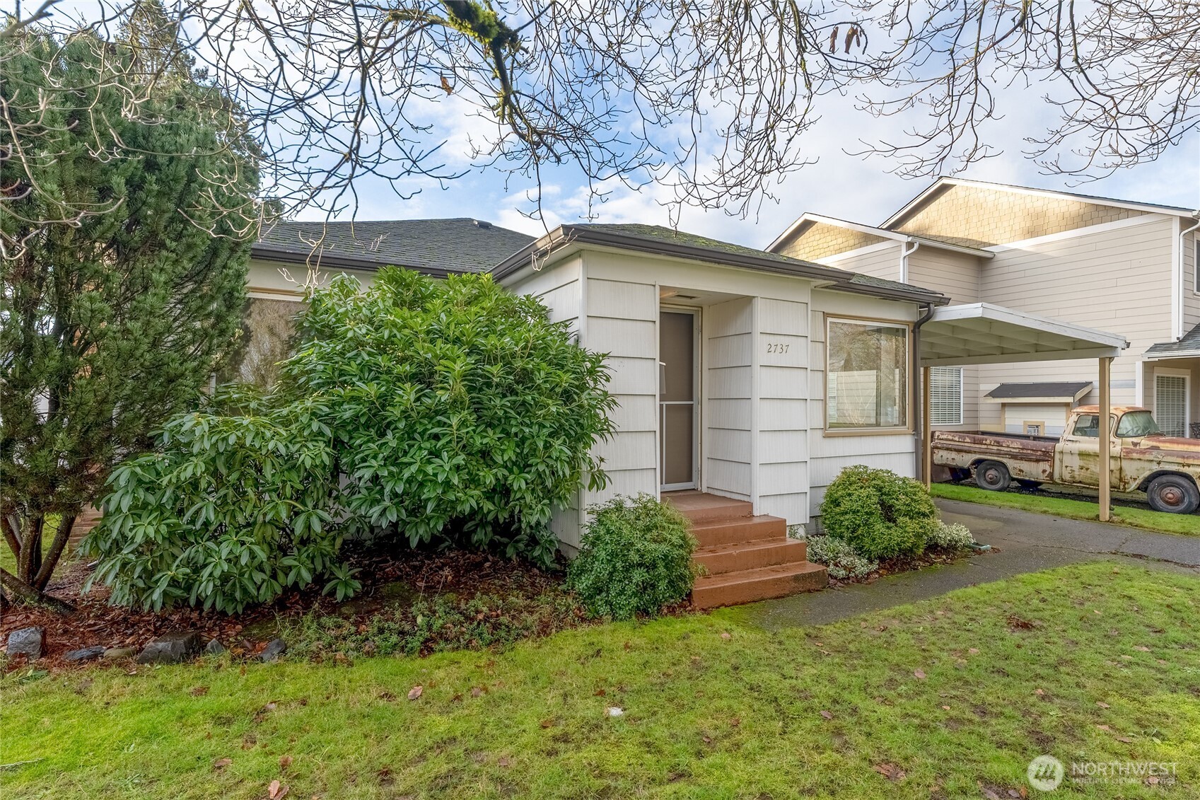 2737 Louisiana Street Longview, WA 98632 - Photo 3 of 34