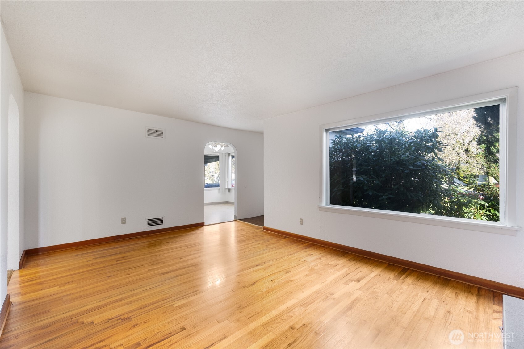 2737 Louisiana Street Longview, WA 98632 - Photo 7 of 34