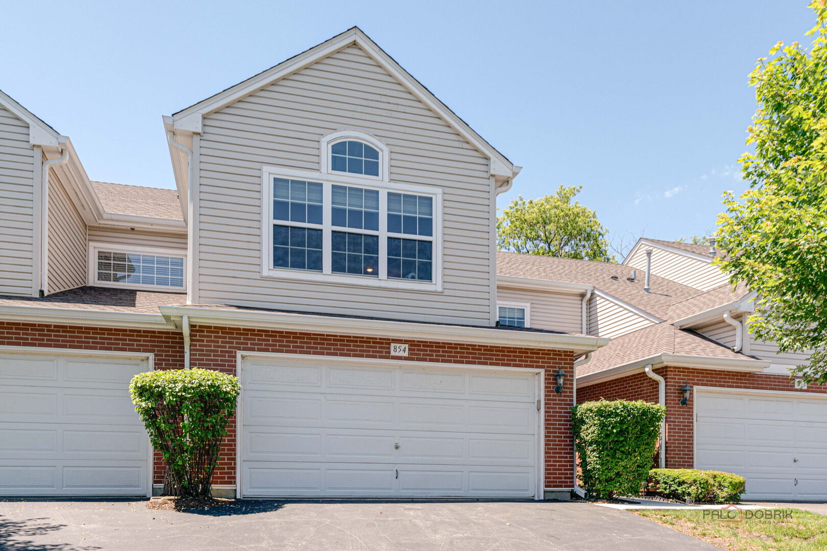 854 Old Checker Road Buffalo Grove, IL 60089 - Photo 1 of 1