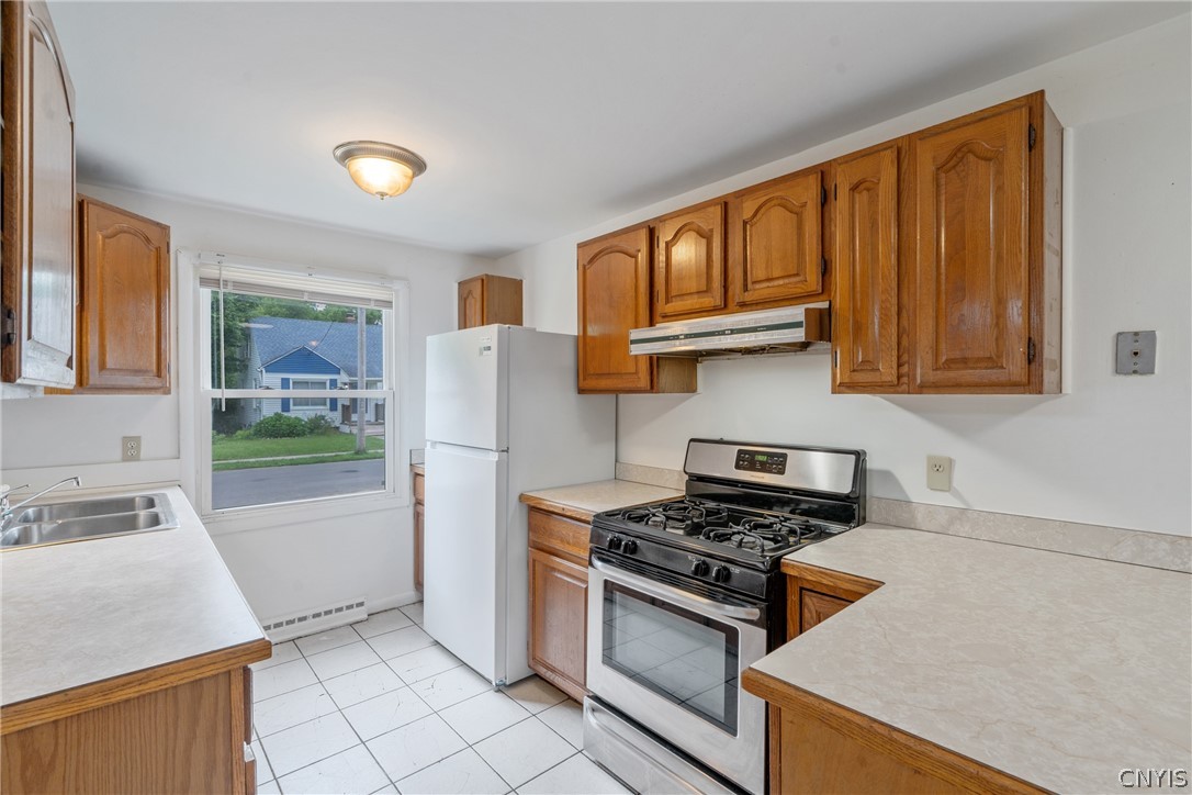 176 Ruth Avenue Syracuse, NY 13210 - Photo 3 of 26