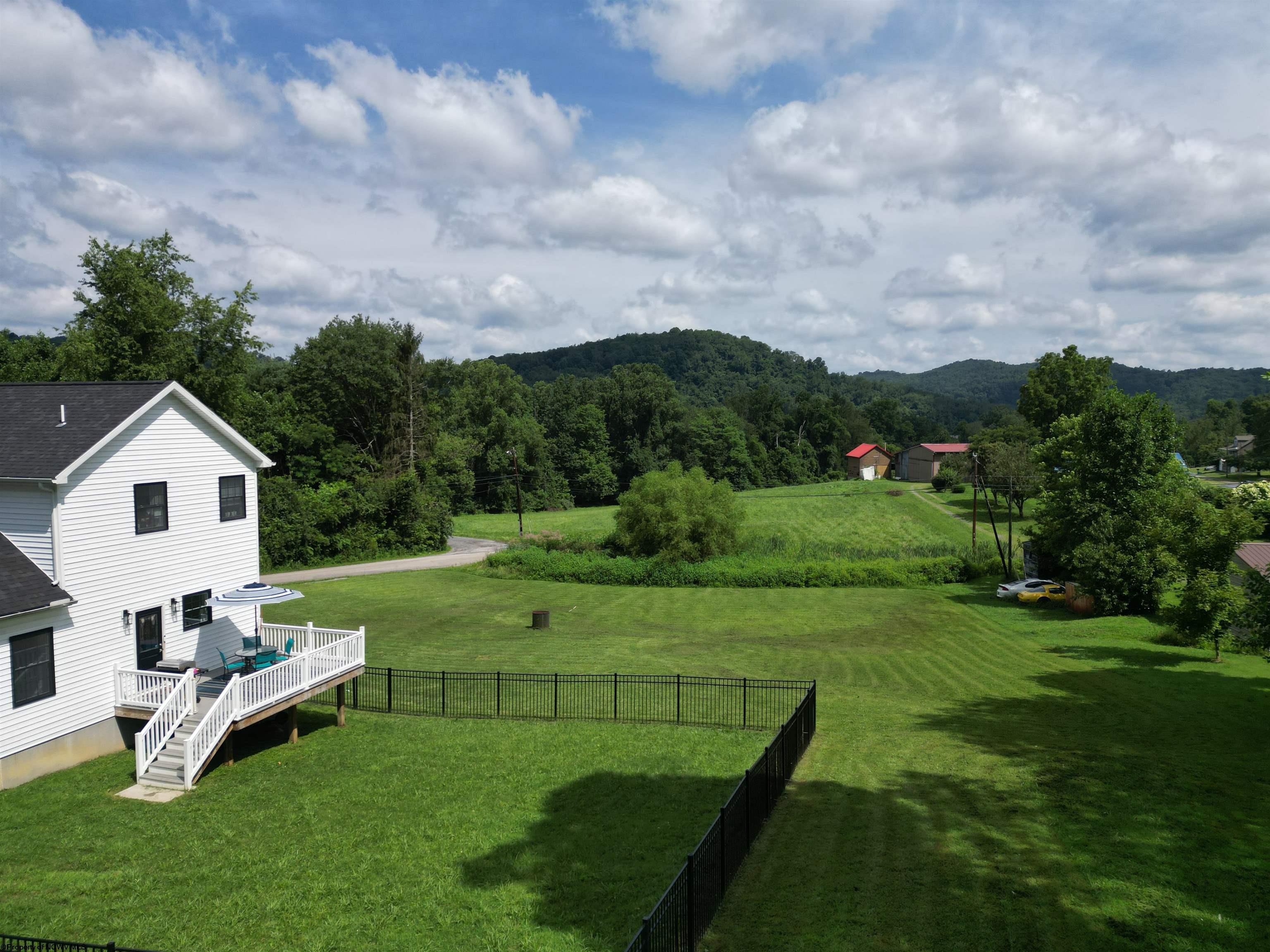 182 Sanford Road Fairmont, WV 26554 - Photo 9 of 44 Gallery Image 9