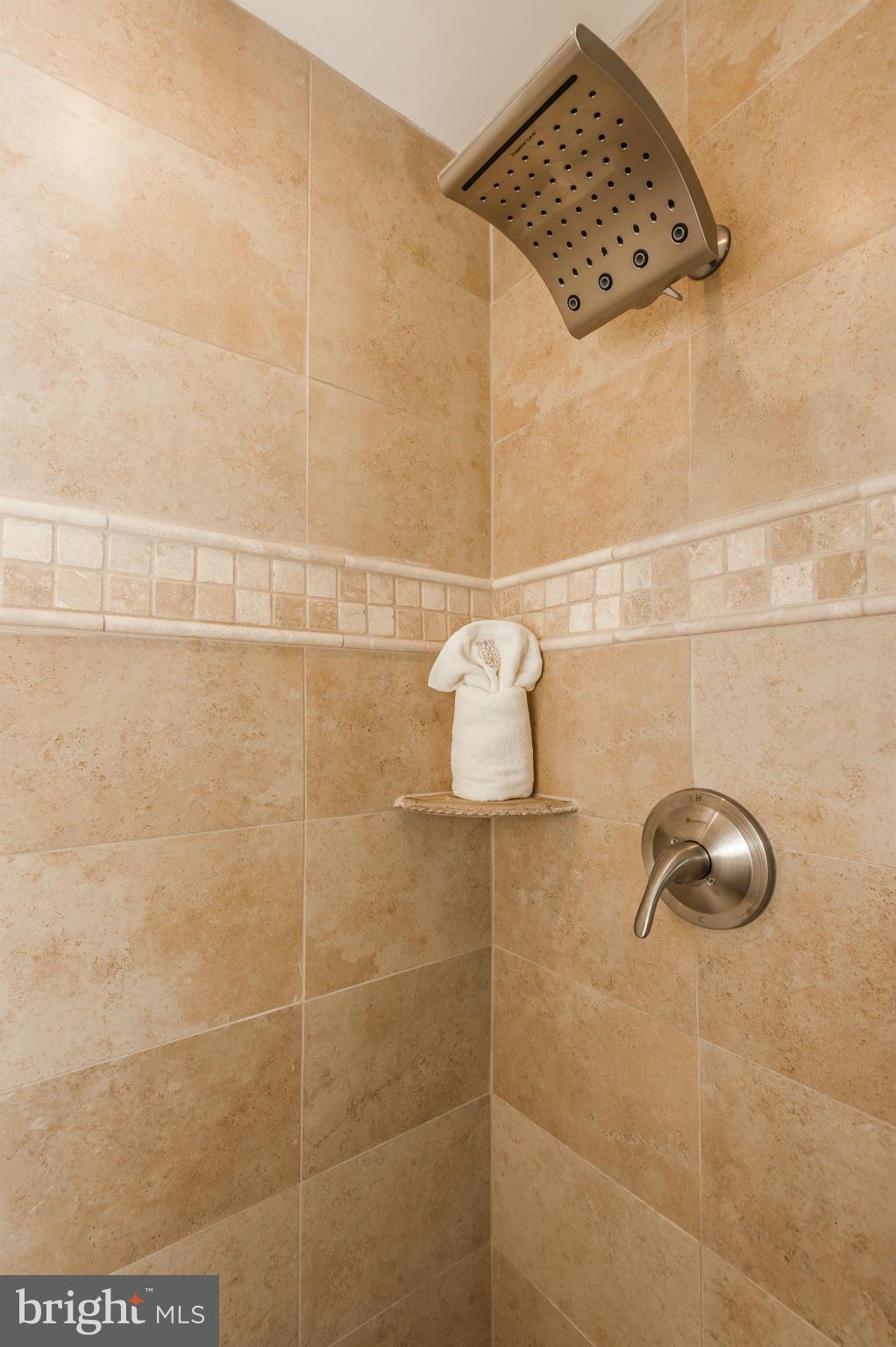 8707 Valleyfield Road Lutherville-Timonium, MD 21093 - Photo 16 of 29 Bath