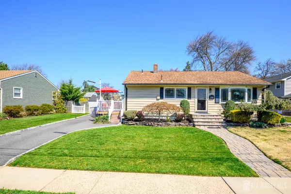 $535,000 | 144 Garden Terrace, Edison, NJ 08817