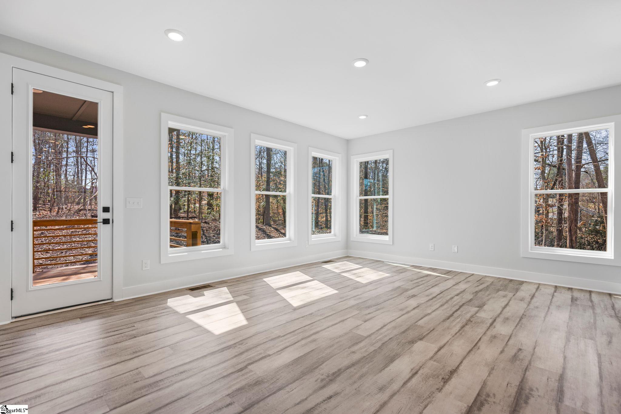 649 Canterbury Road Piedmont, SC 29673 - Photo 3 of 50