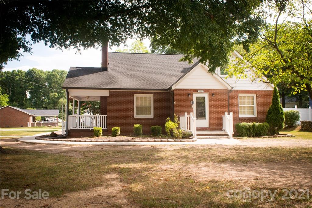 1004 Brantley Road Kannapolis, NC 28083 - Photo 2 of 38 Gallery Image 2