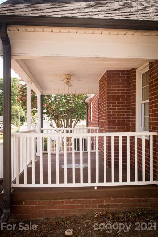 1004 Brantley Road Kannapolis, NC 28083 - Photo 5 of 38 Gallery Image 5