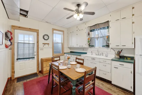 $269,900 | 210 Lake Montello Wi 53949, Montello, WI 53949