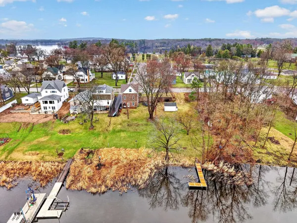 $269,900 | 210 Lake Montello Wi 53949, Montello, WI 53949