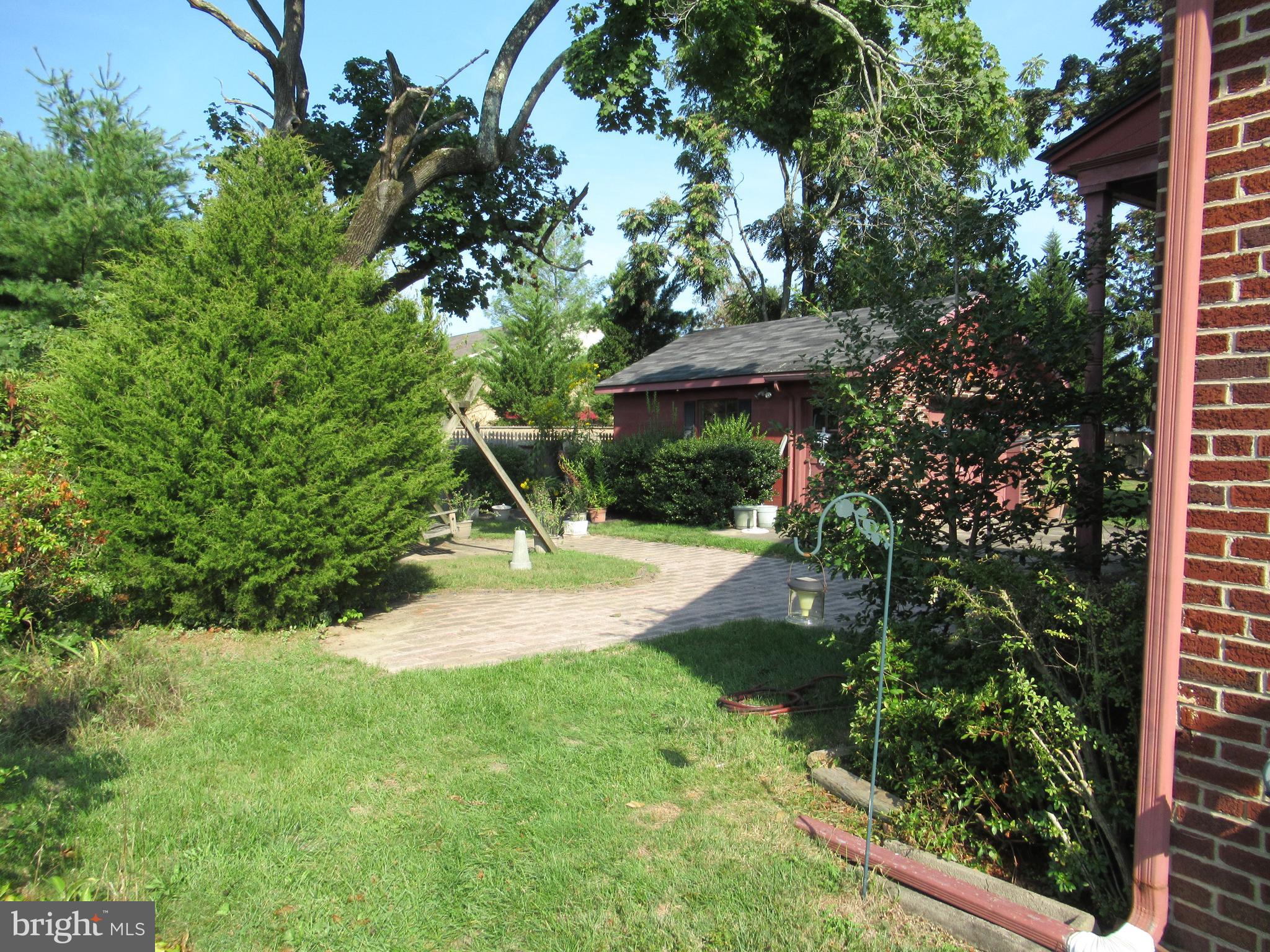 307 Chestnut Street Hammonton, NJ 08037 - Photo 8 of 23