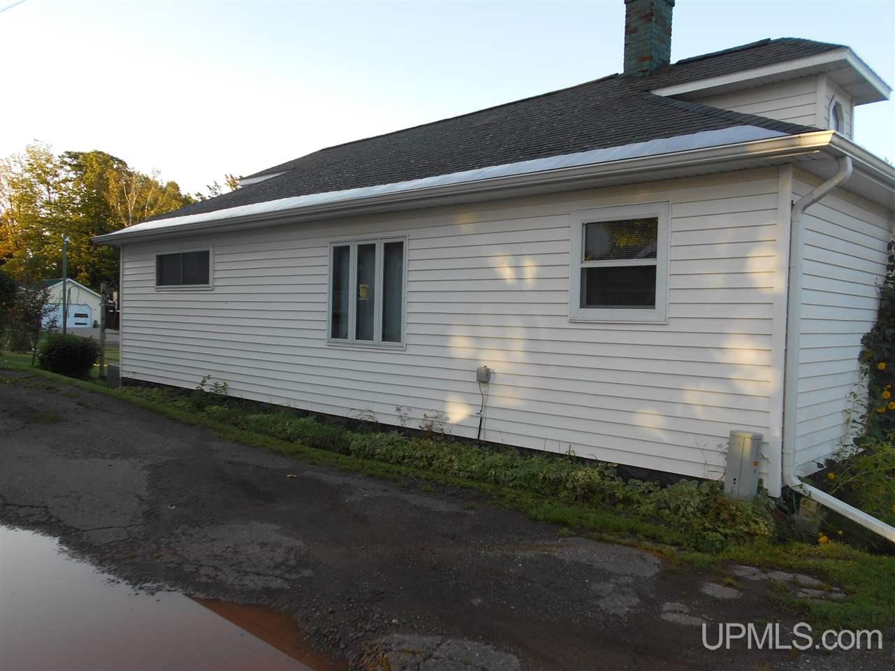 524 North 4th Street L'Anse, MI 49946 - Photo 18 of 25