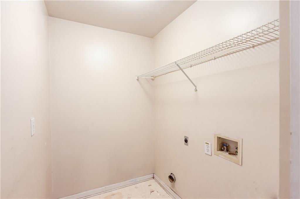 1446 Chadwick Ridge Court Lawrenceville, GA 30043 - Photo 33 of 54 a view of a small space