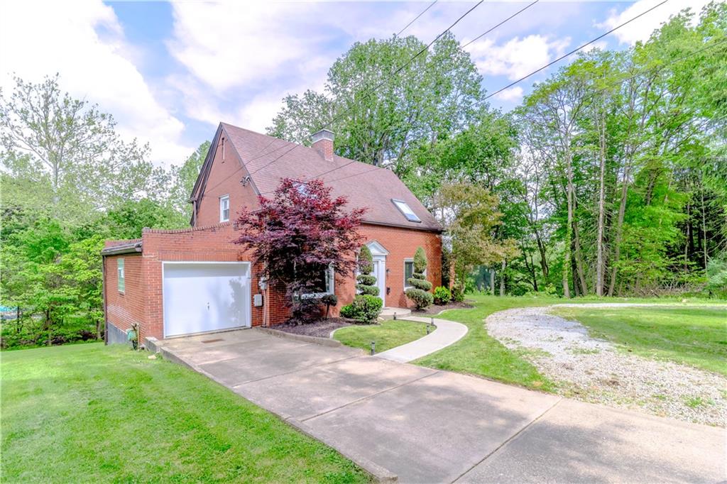 5125 Curry Road Pittsburgh, PA 15236 - Photo 3 of 32 Gallery Image 3