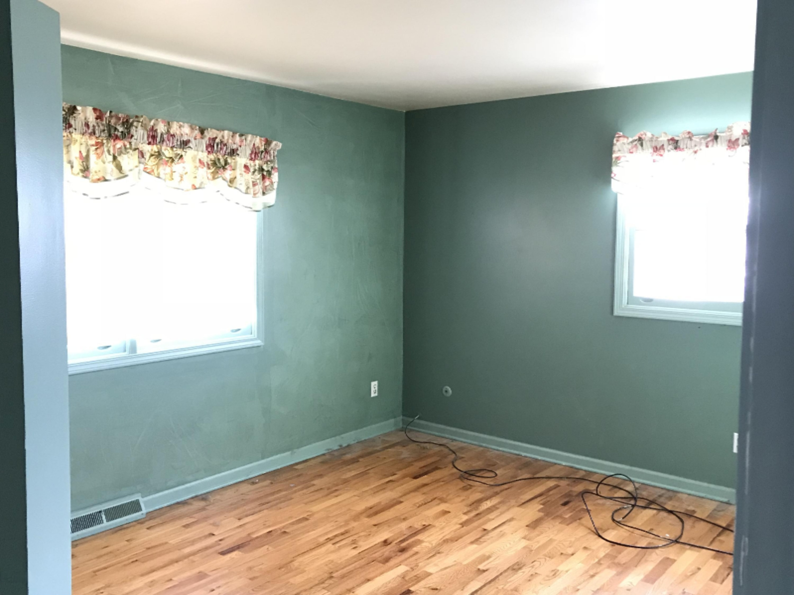 1019 Northampton Road Kalamazoo, MI 49006 - Photo 5 of 15 2019-01-21 09.50.11