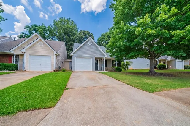 $230,000 | 85 Lakeside Circle, Covington, GA 30016