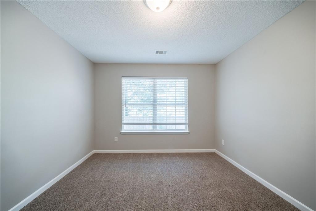 85 Lakeside Circle Covington, GA 30016 - Photo 23 of 33