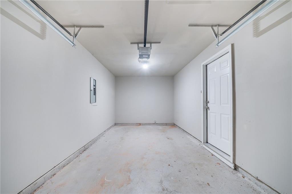 85 Lakeside Circle Covington, GA 30016 - Photo 27 of 33