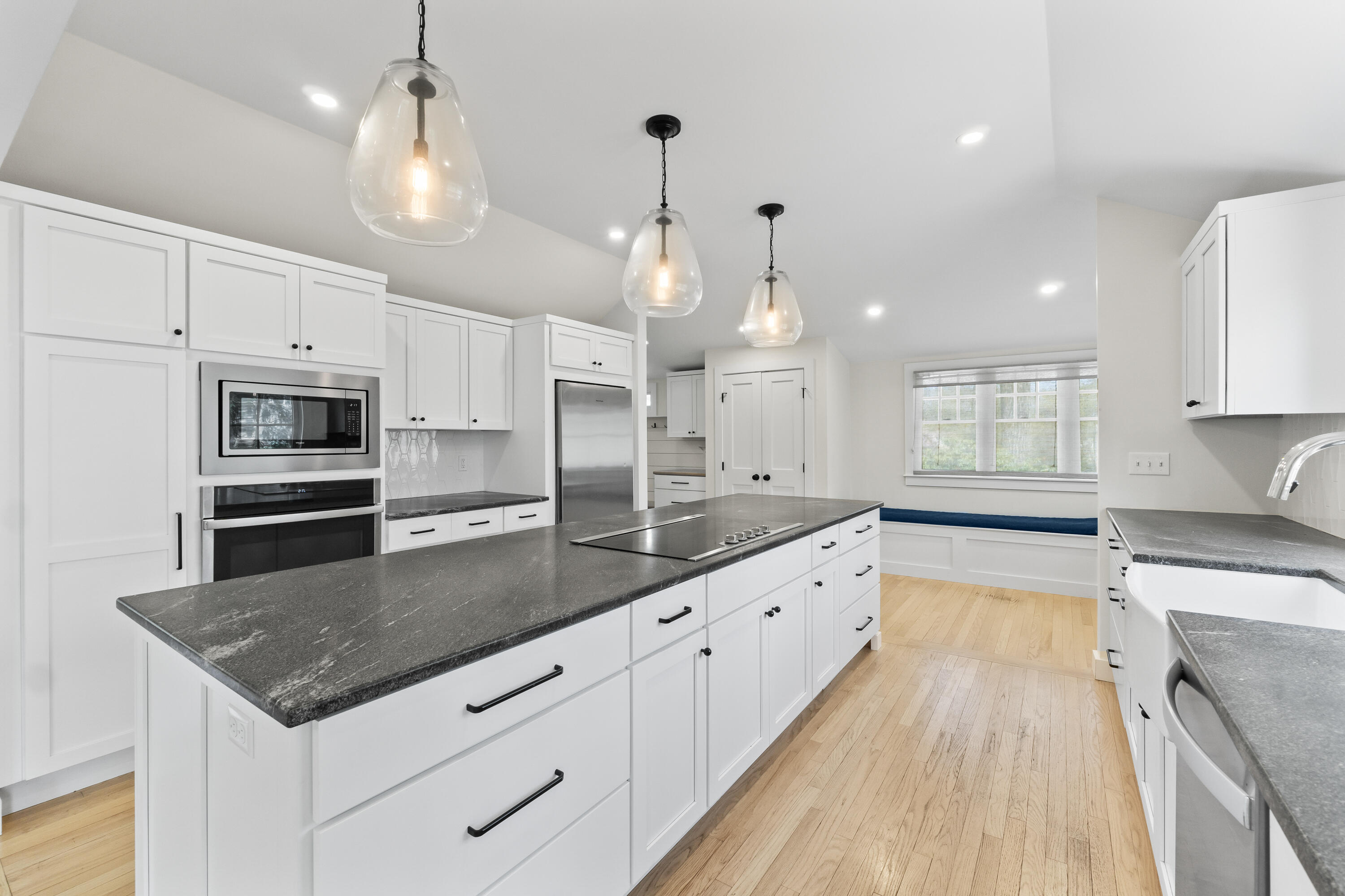 20 Robinhood Road Cape Elizabeth, ME 04107 - Photo 8 of 67 20 Robinhood Rd_121