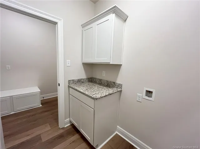 $254,970 | 222 White Castle North, Iowa, LA 70647