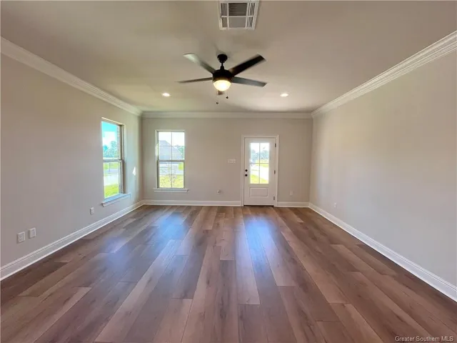 $254,975 | 222 White Castle North, Iowa, LA 70647