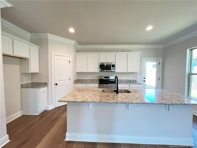 $254,975 | 222 White Castle North, Iowa, LA 70647