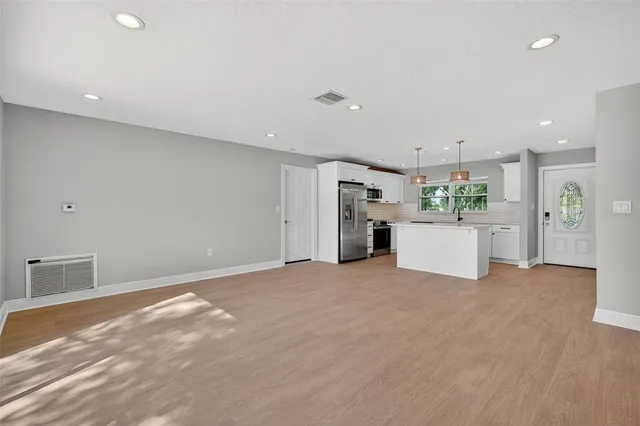 $2,750 | 8110 Macoma Drive Northeast, St. Petersburg, FL 33702