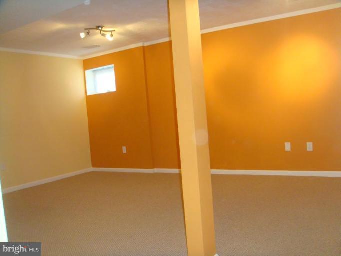 8029 Carbondale Way Springfield, VA 22153 - Photo 14 of 30 a view of a small space