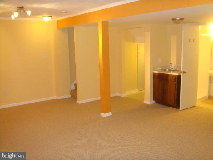 8029 Carbondale Way Springfield, VA 22153 - Photo 15 of 30 a view of an empty room
