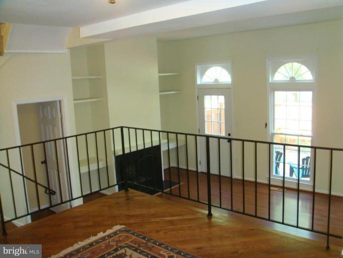 8029 Carbondale Way Springfield, VA 22153 - Photo 10 of 30 a view of entryway
