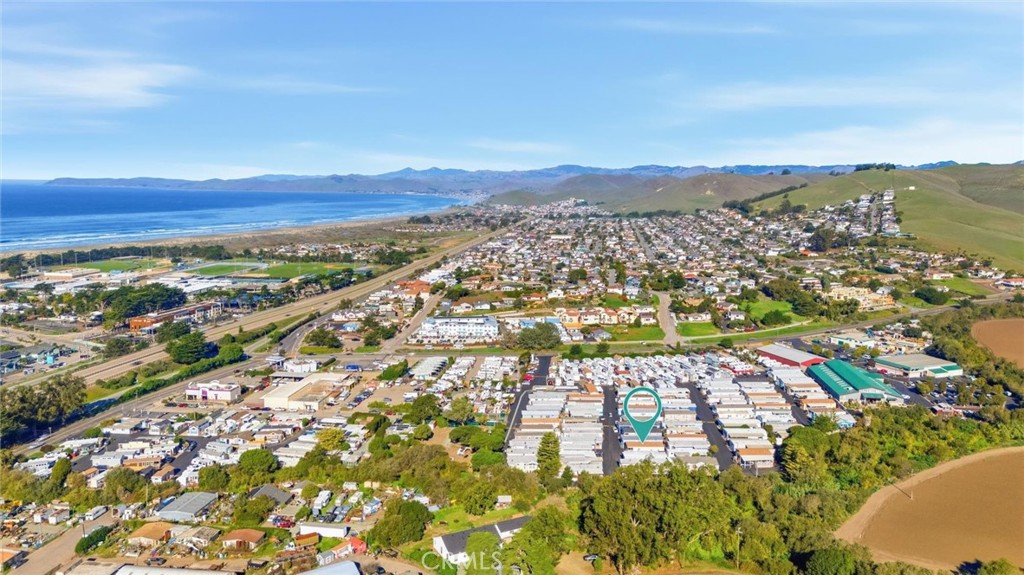 500 Atascadero Road Morro Bay, CA 93442 - Photo 25 of 27 an aerial view of residential houses with outdoor space