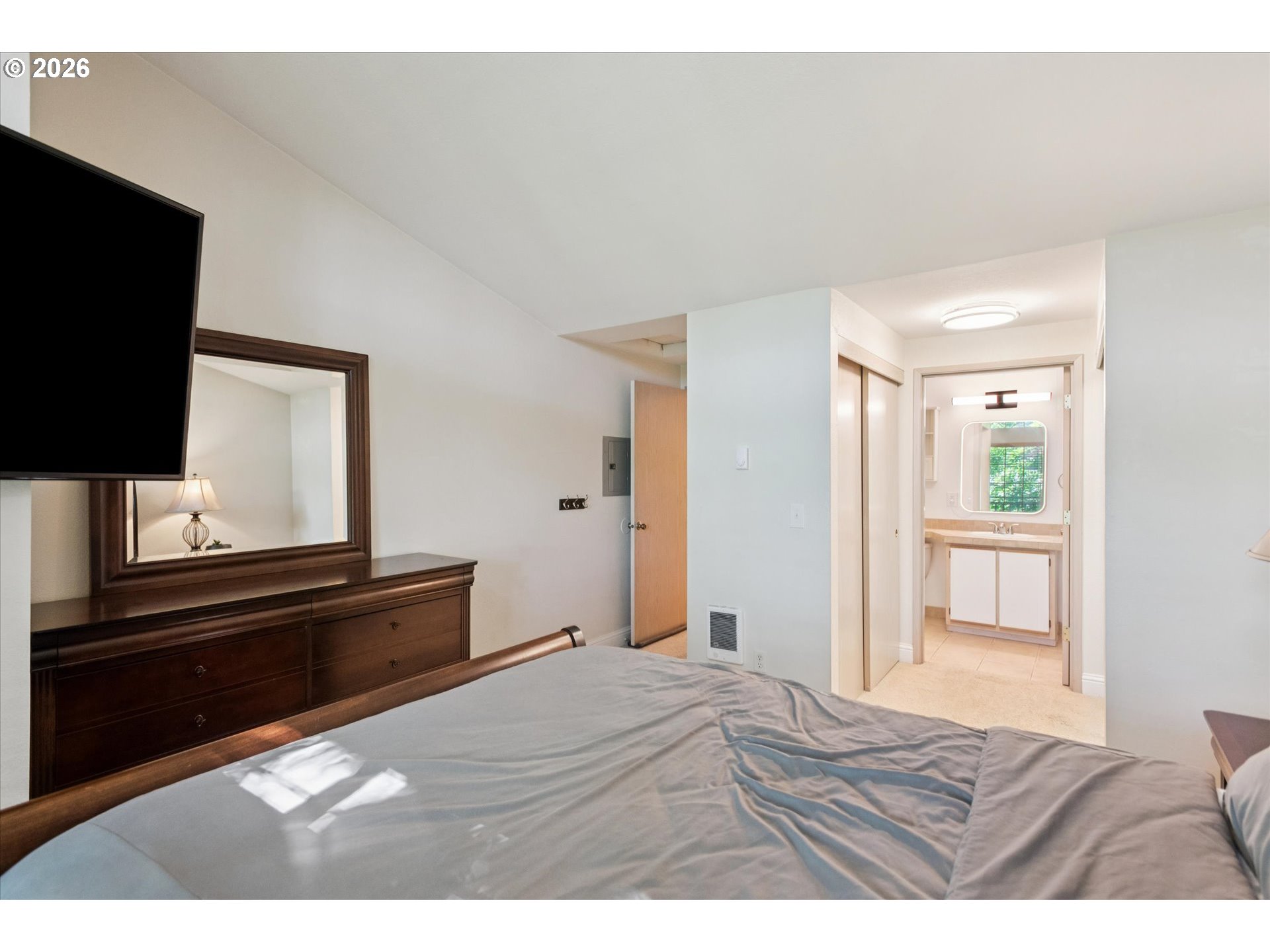 17618 Northwest Springville Road, Unit A8 Portland, OR 97229 - Photo 20 of 37 Bedroom, Owner's Suite