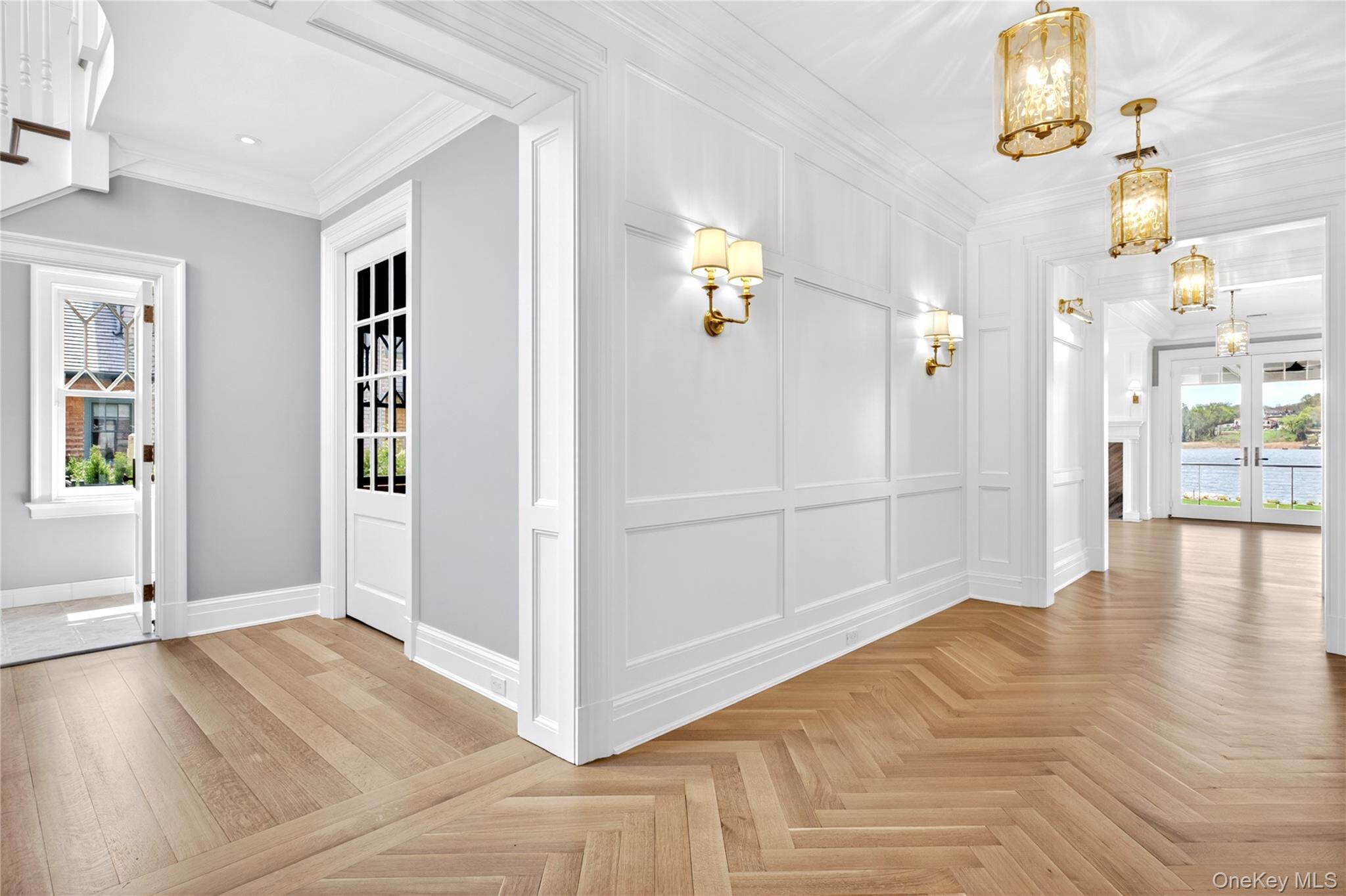71 Lake Road Manhasset, NY 11030 - Photo 14 of 46