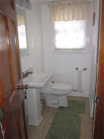 8 Carriage Hill Road Andover, MA 01810 - Photo 12 of 25 Gallery Image 12