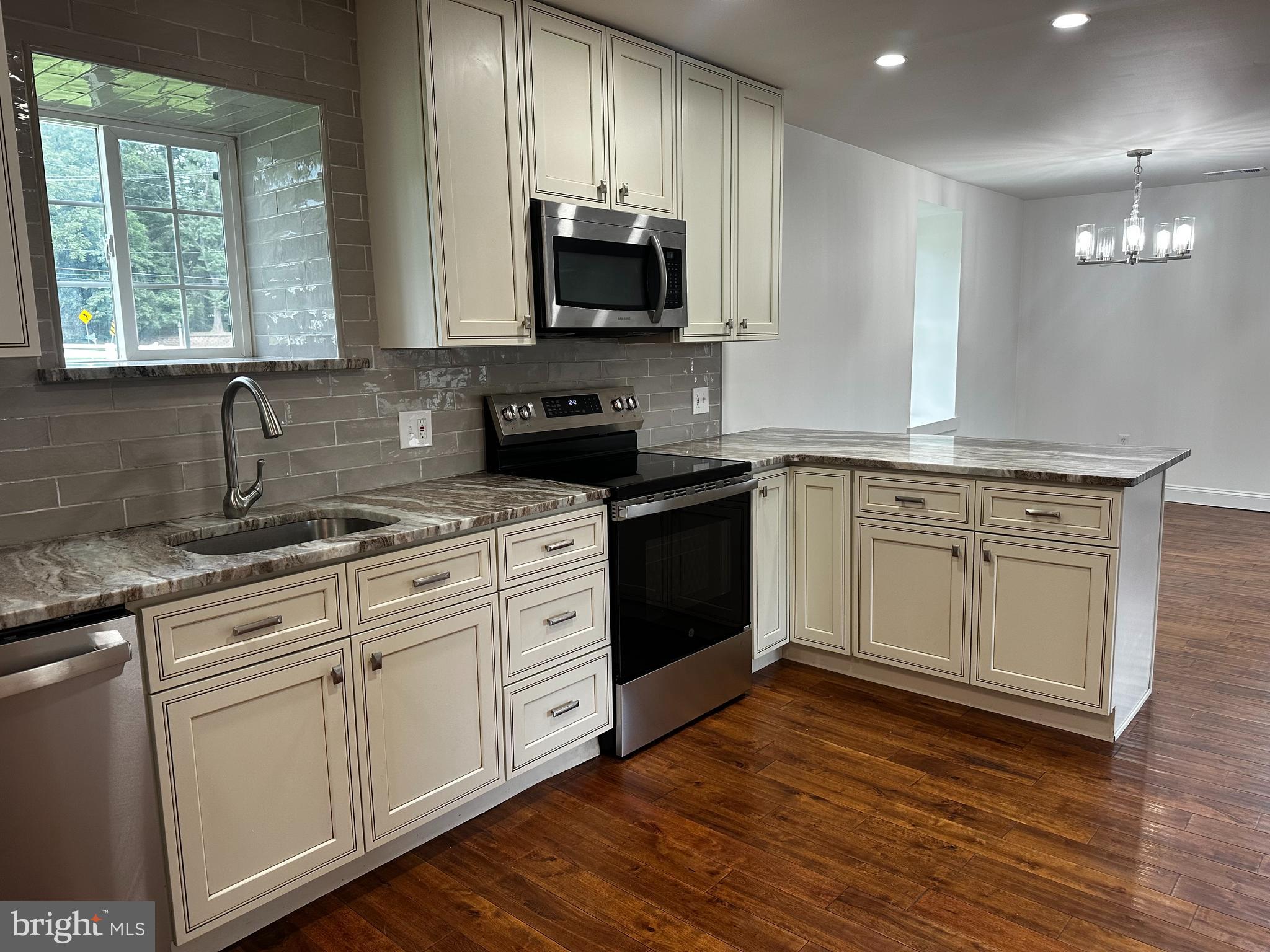 1009 Davis Grove Road Ambler, PA 19002 - Photo 6 of 17 Gallery Image 6