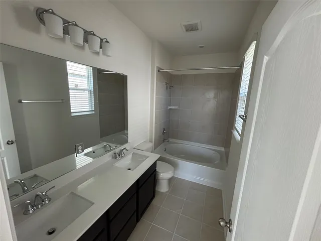 $2,000 | 2823 Lyra Court, Fresno, TX 77545