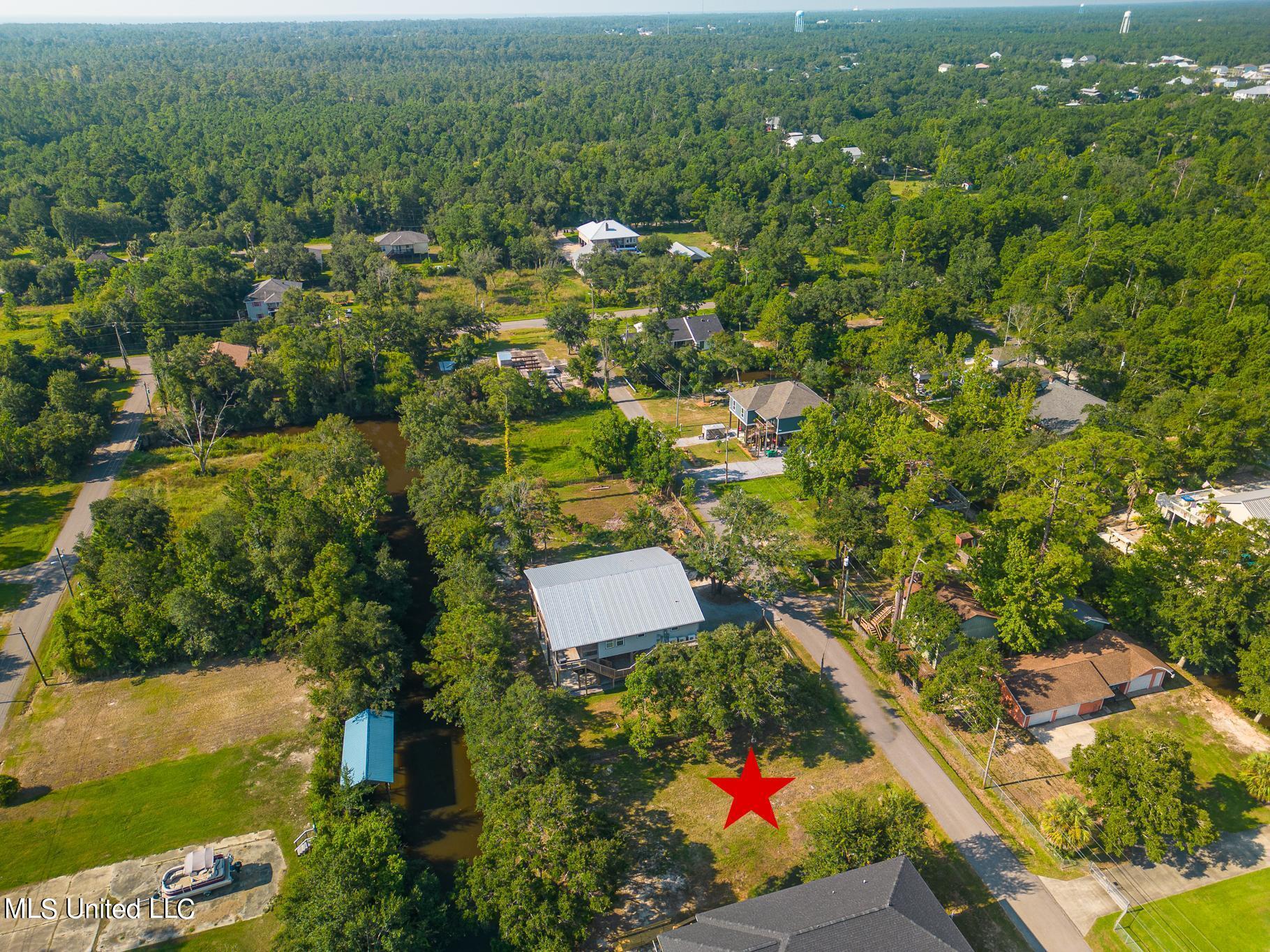 33 Good Street Bay St. Louis, MS 39520 - Photo 6 of 12 33 Good-50-4z