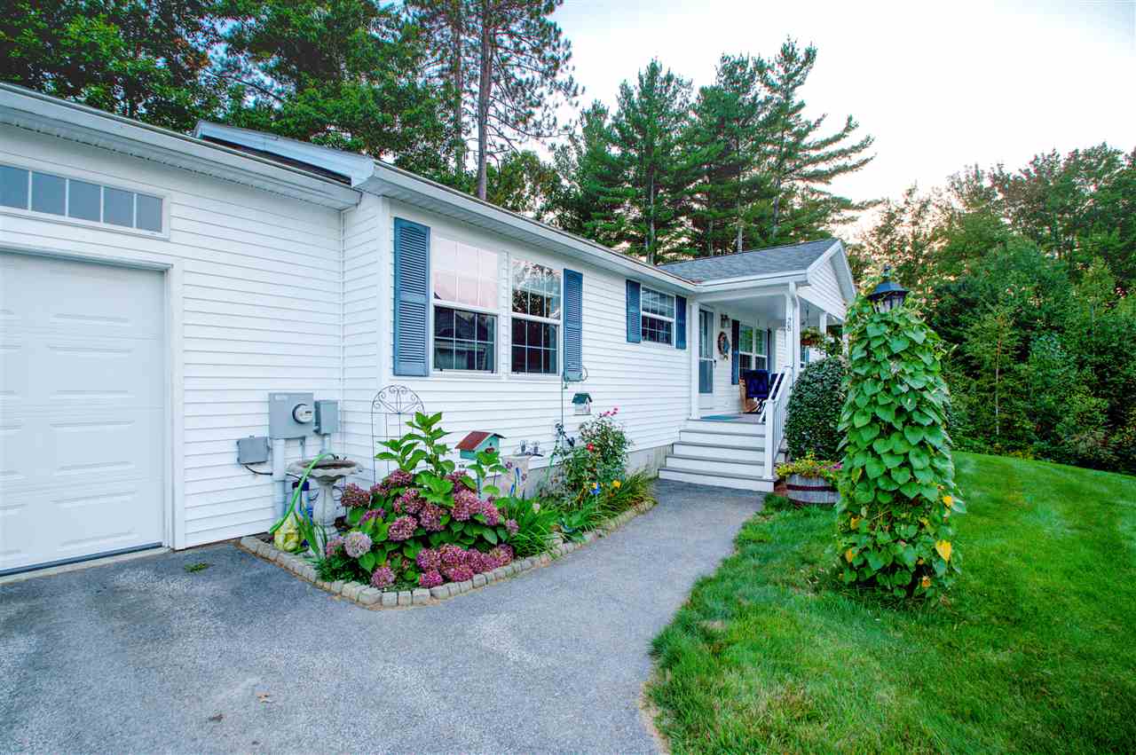 28 Sawmill Ridge Road Sandown, NH 03873 - Photo 3 of 12