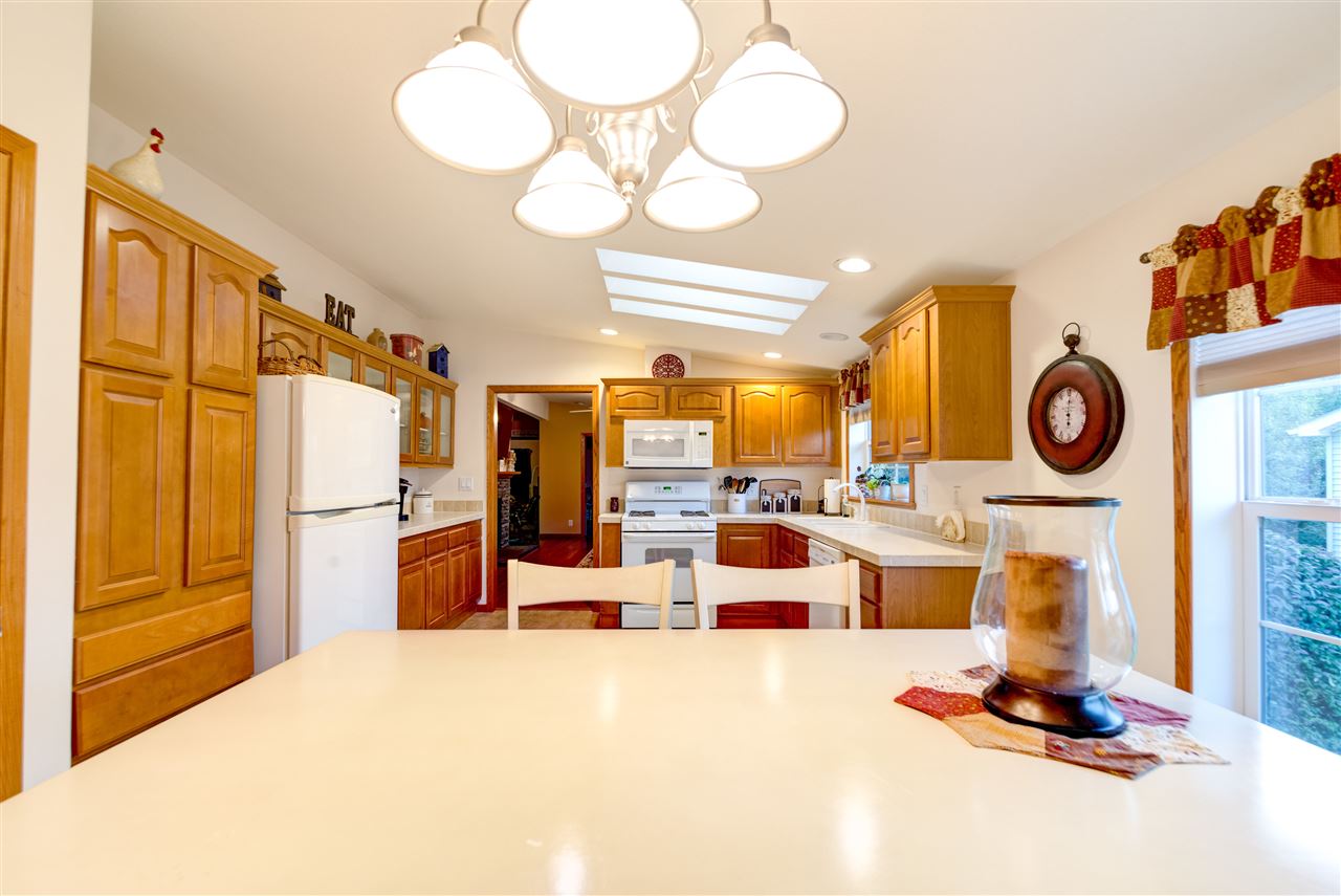 28 Sawmill Ridge Road Sandown, NH 03873 - Photo 7 of 12