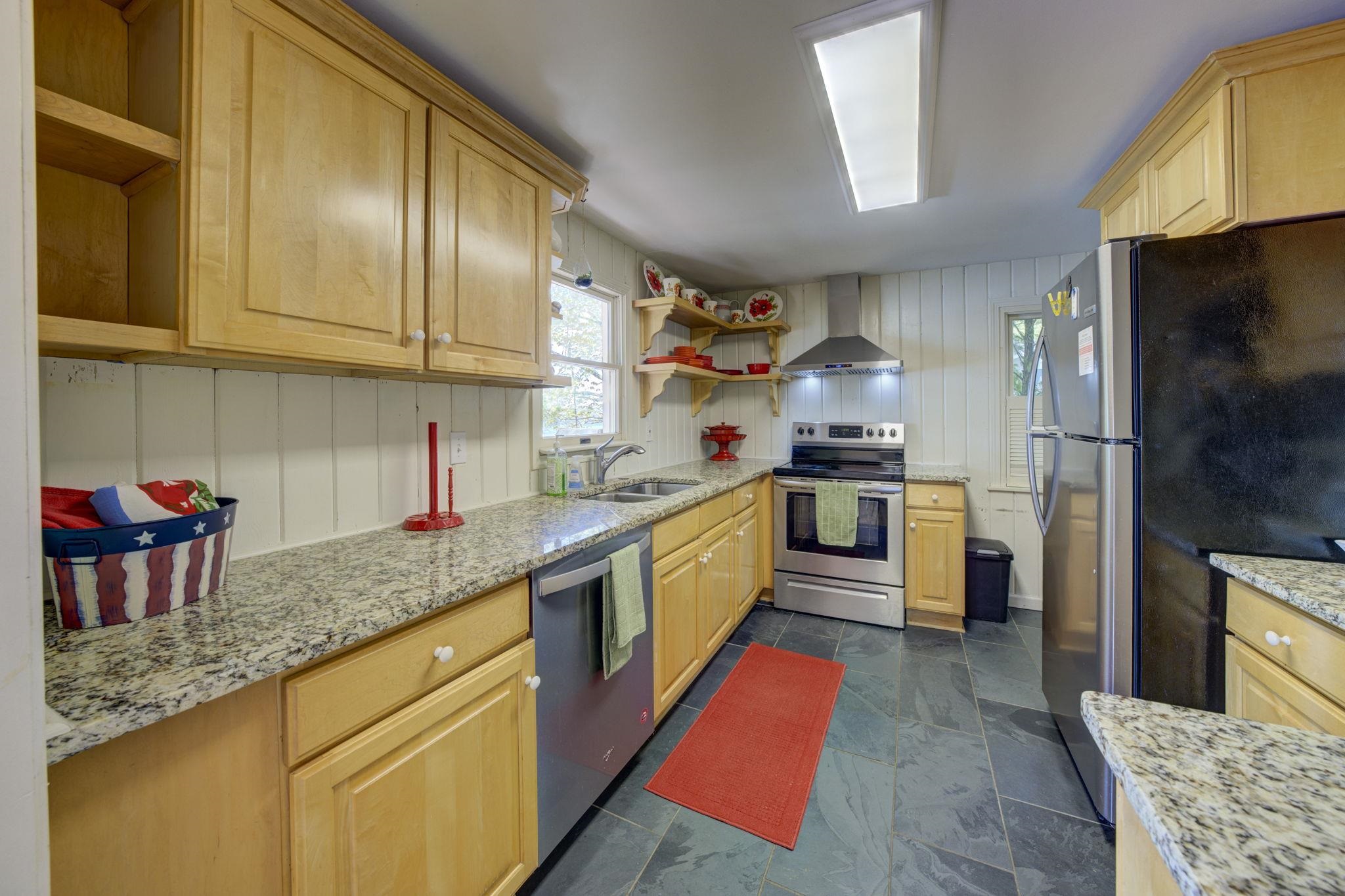 488 South Stony Point Road Suttons Bay, MI 49682 - Photo 12 of 41