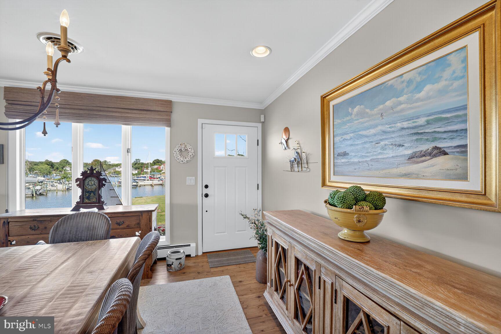 1663 Cliff Drive Edgewater, MD 21037 - Photo 18 of 53 Front entry into Dining area, looks to harbor.