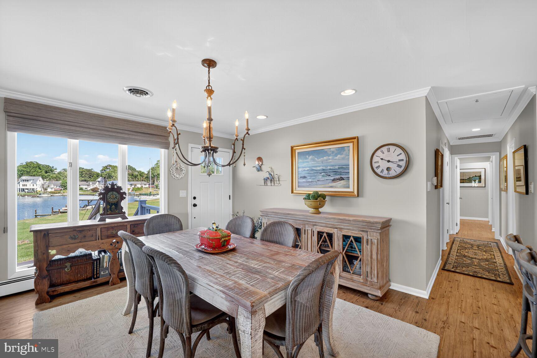 1663 Cliff Drive Edgewater, MD 21037 - Photo 19 of 53 Spacious Dining area with water views.