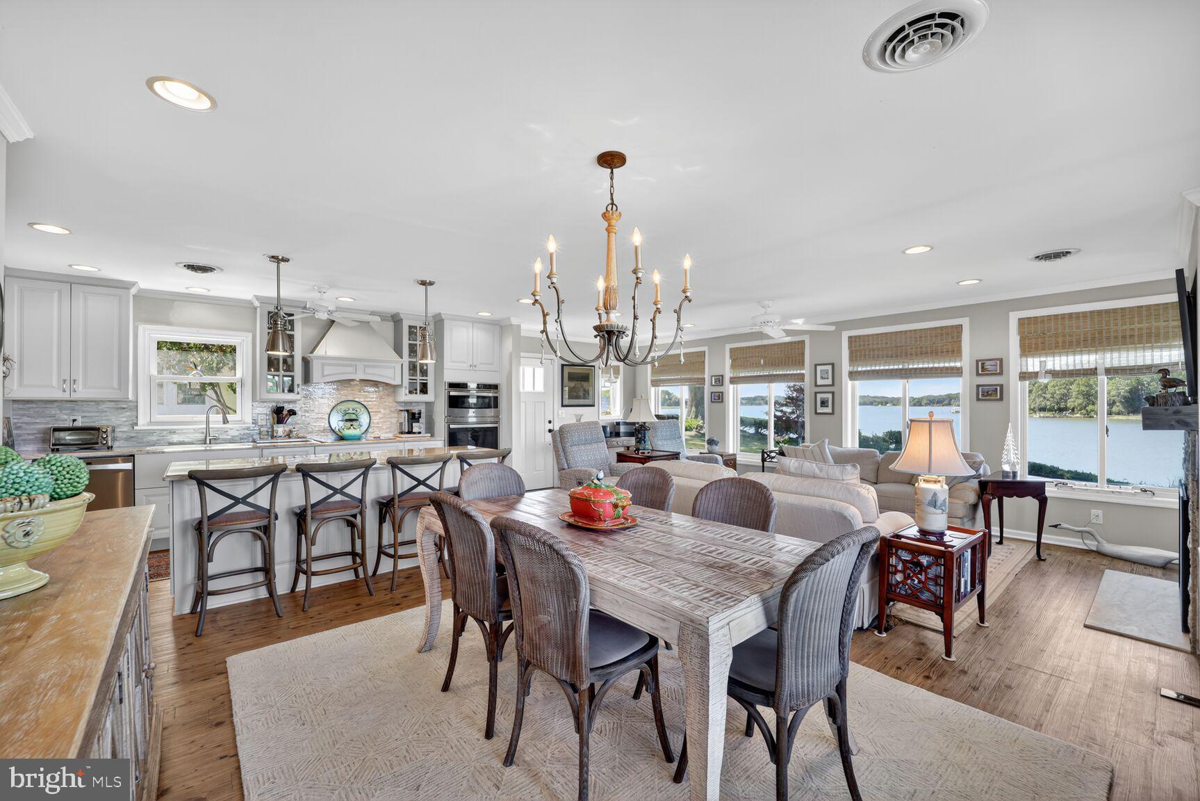1663 Cliff Drive Edgewater, MD 21037 - Photo 22 of 53 Wonderful Open Plan for entertaining.
