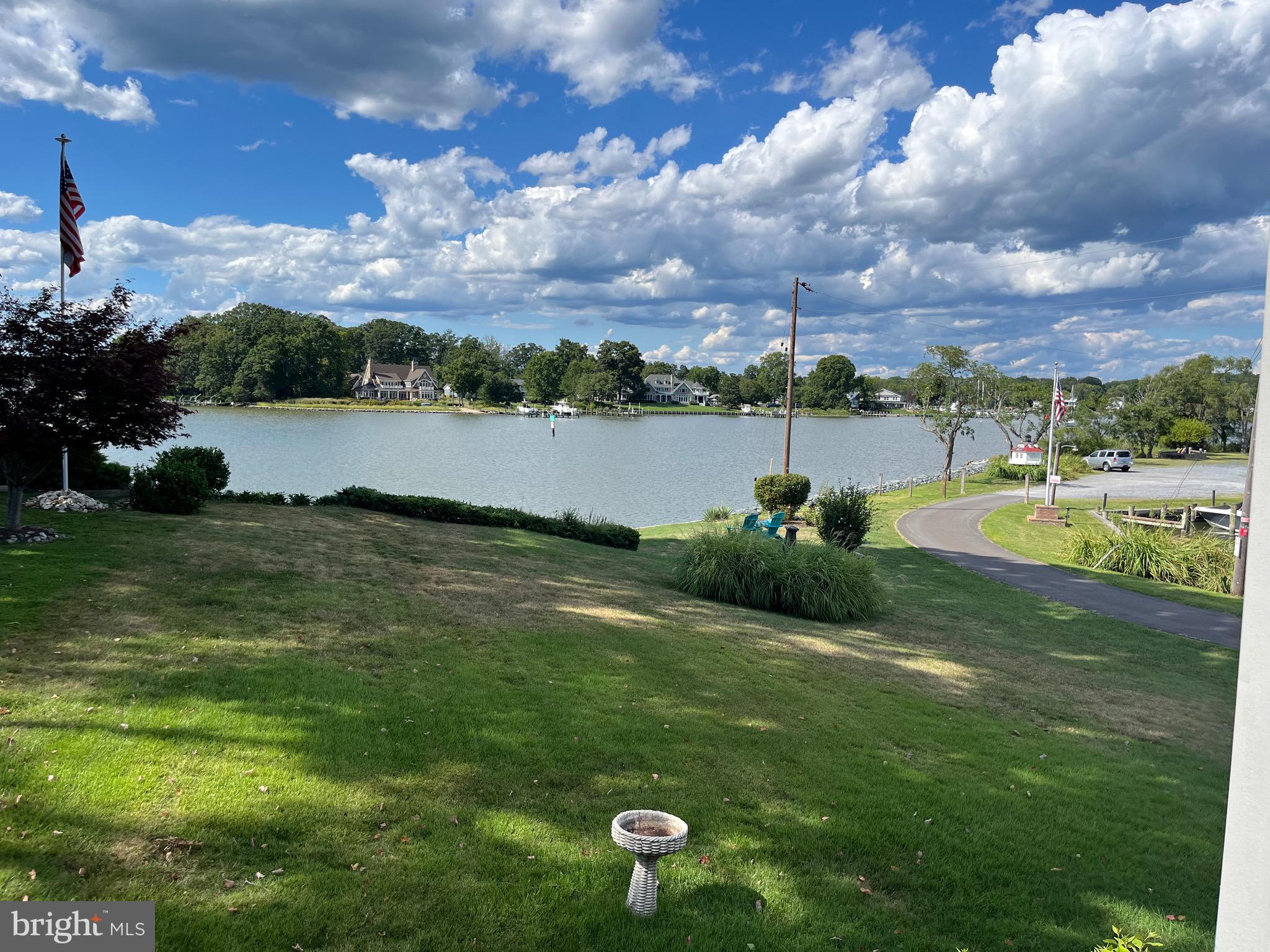 1663 Cliff Drive Edgewater, MD 21037 - Photo 44 of 53 Great Room waterviews.