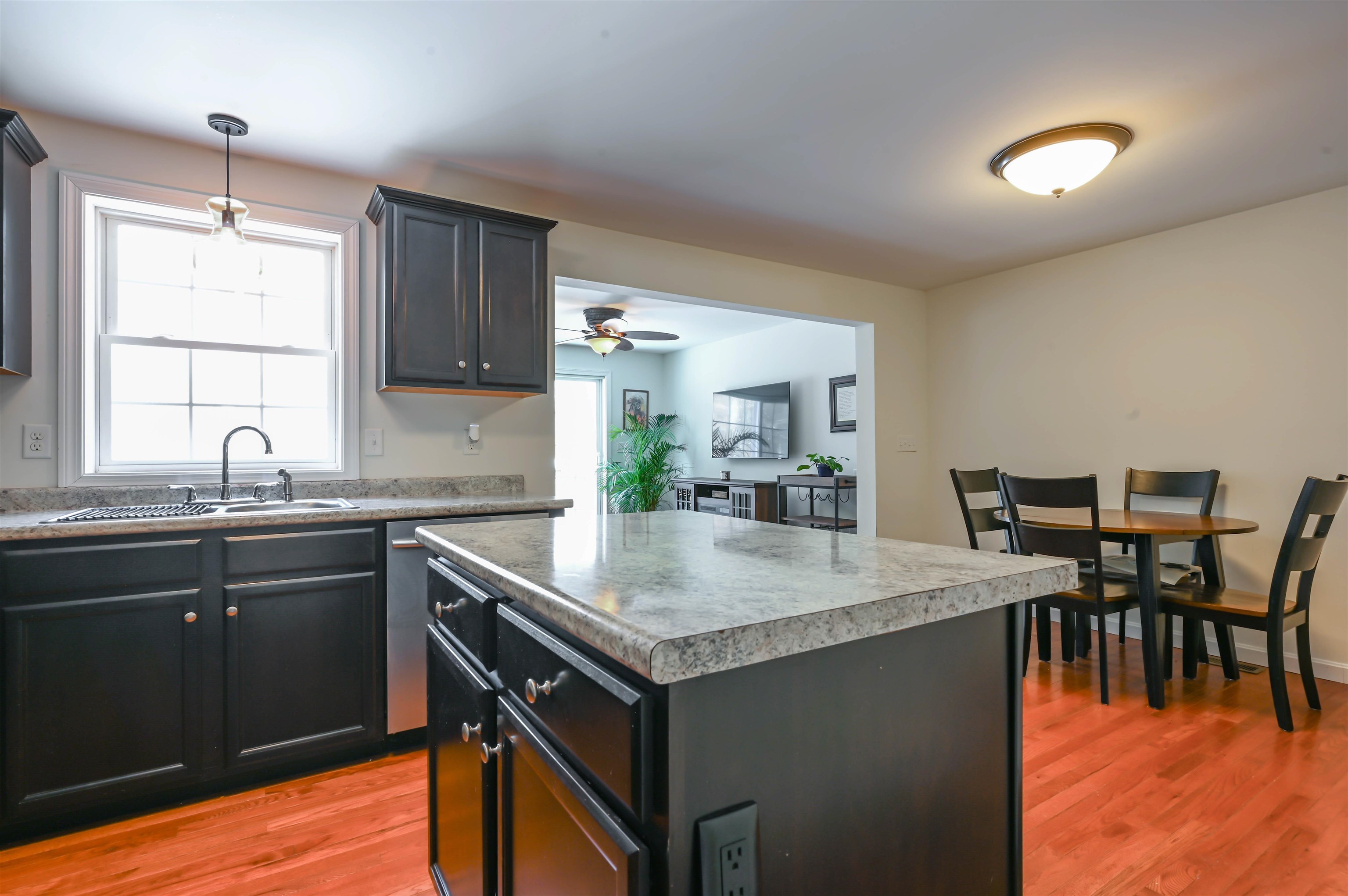 138 Exeter Road, Unit 18 Epping, NH 03042 - Photo 11 of 27