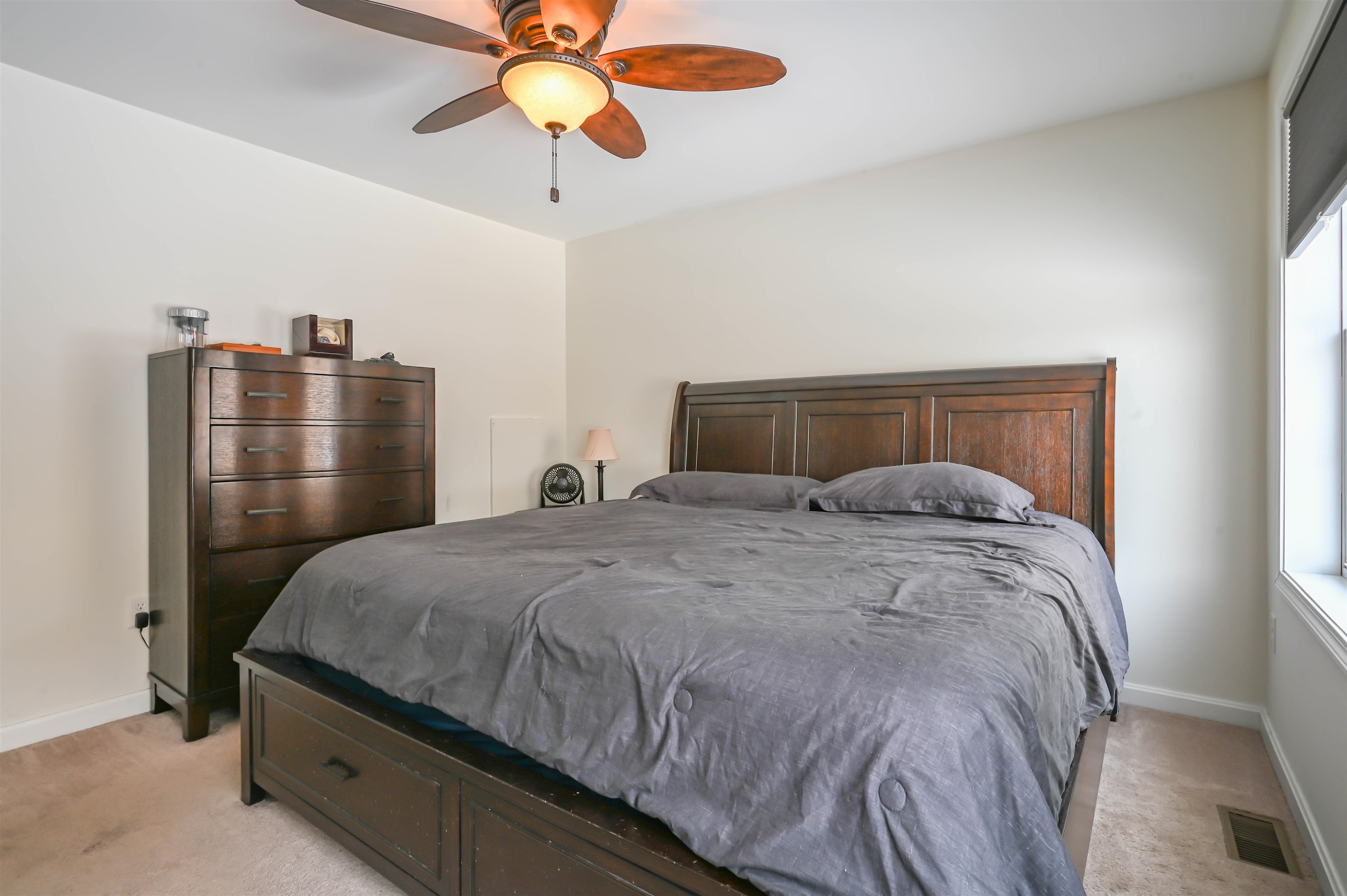 138 Exeter Road, Unit 18 Epping, NH 03042 - Photo 20 of 27