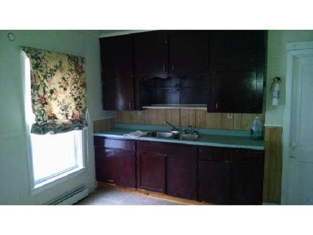 17 Hopkins Street Rutland, VT 05701 - Photo 2 of 13